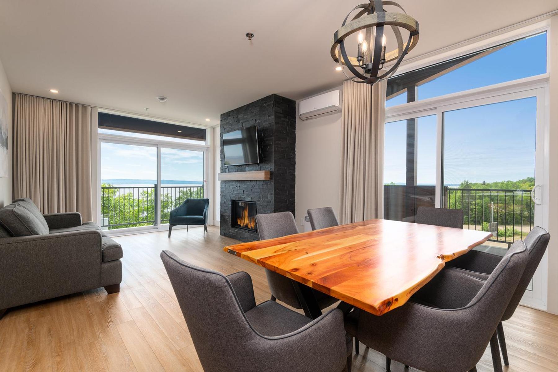 Les Appartements Du Massif De Charlevoix 圣弗朗索瓦小河 外观 照片